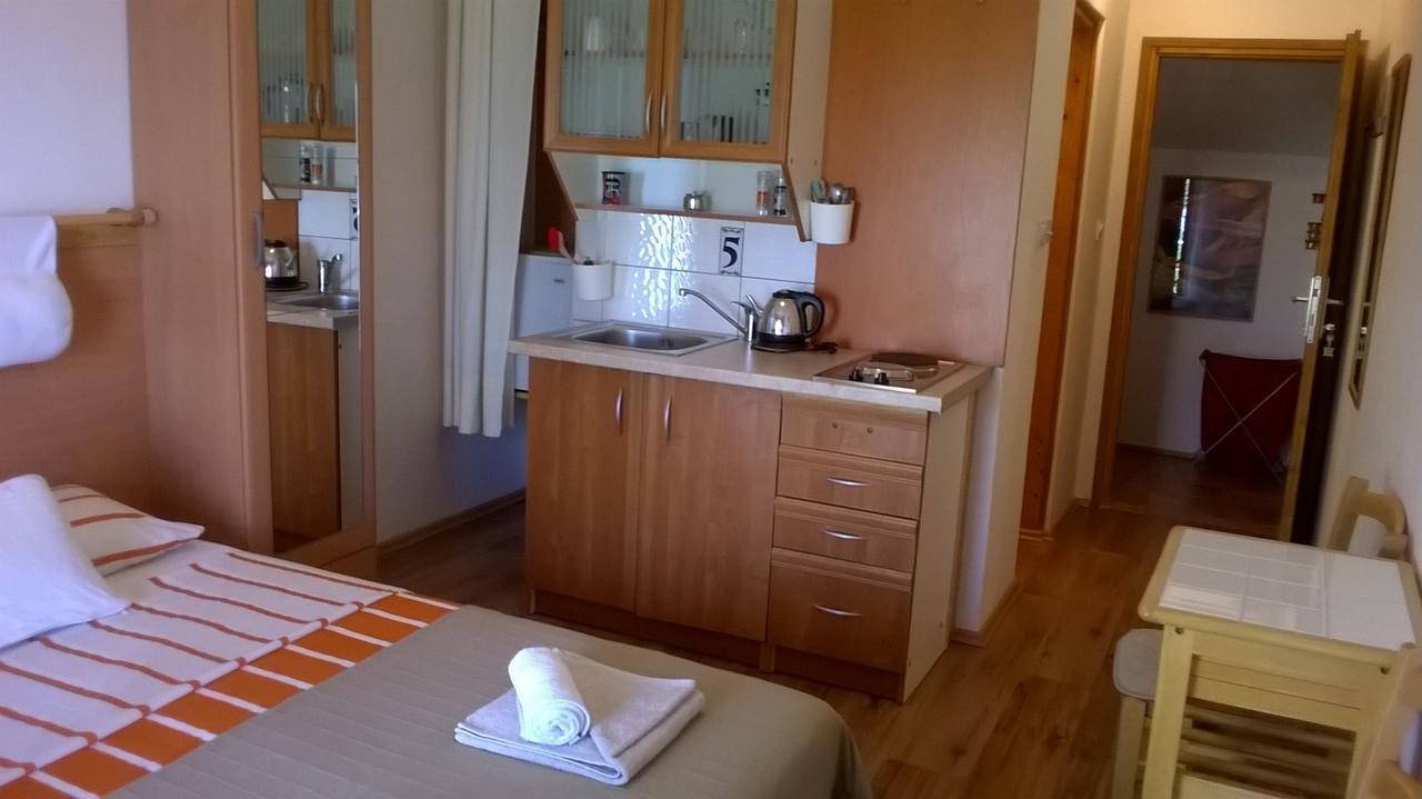 Studios Peric Sveti Stefan Exterior foto