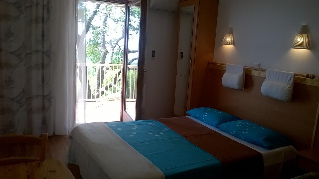 Studios Peric Sveti Stefan Exterior foto